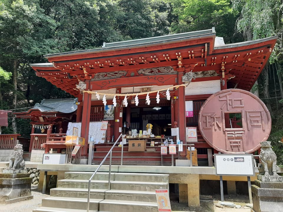 聖神社について