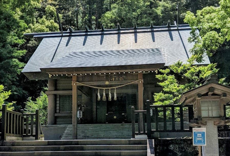 安房神社について